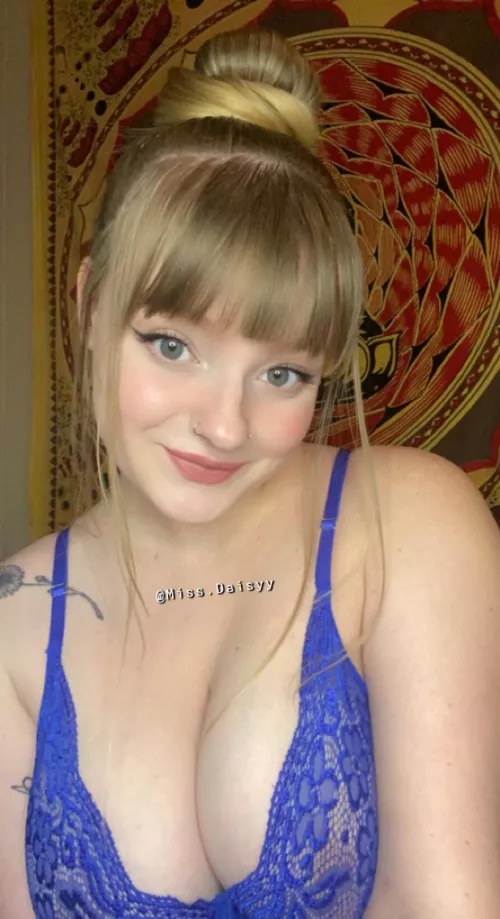 Blue bra & blue eyes 💙💙💙[oc]