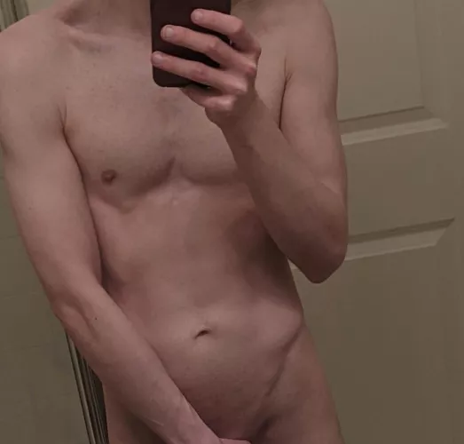 bored. who's online?