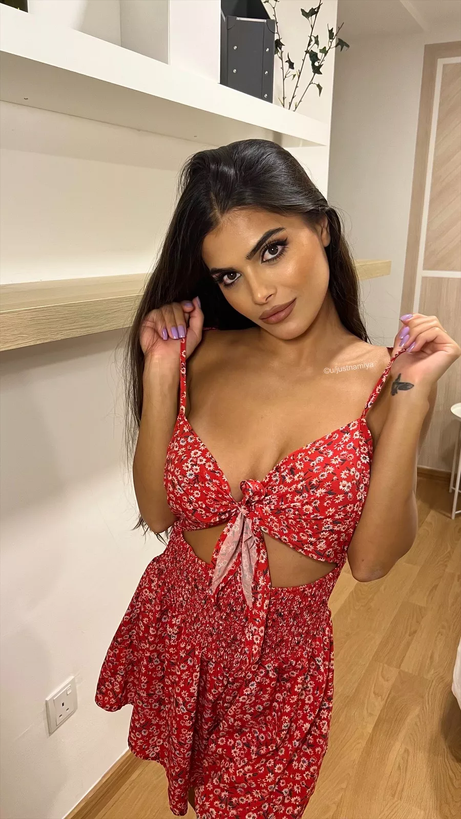 Can you help me untie this dress?