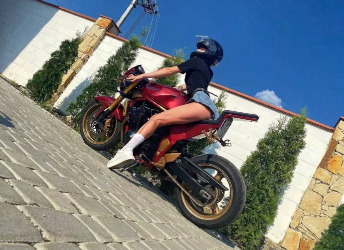 Caught you looking :)