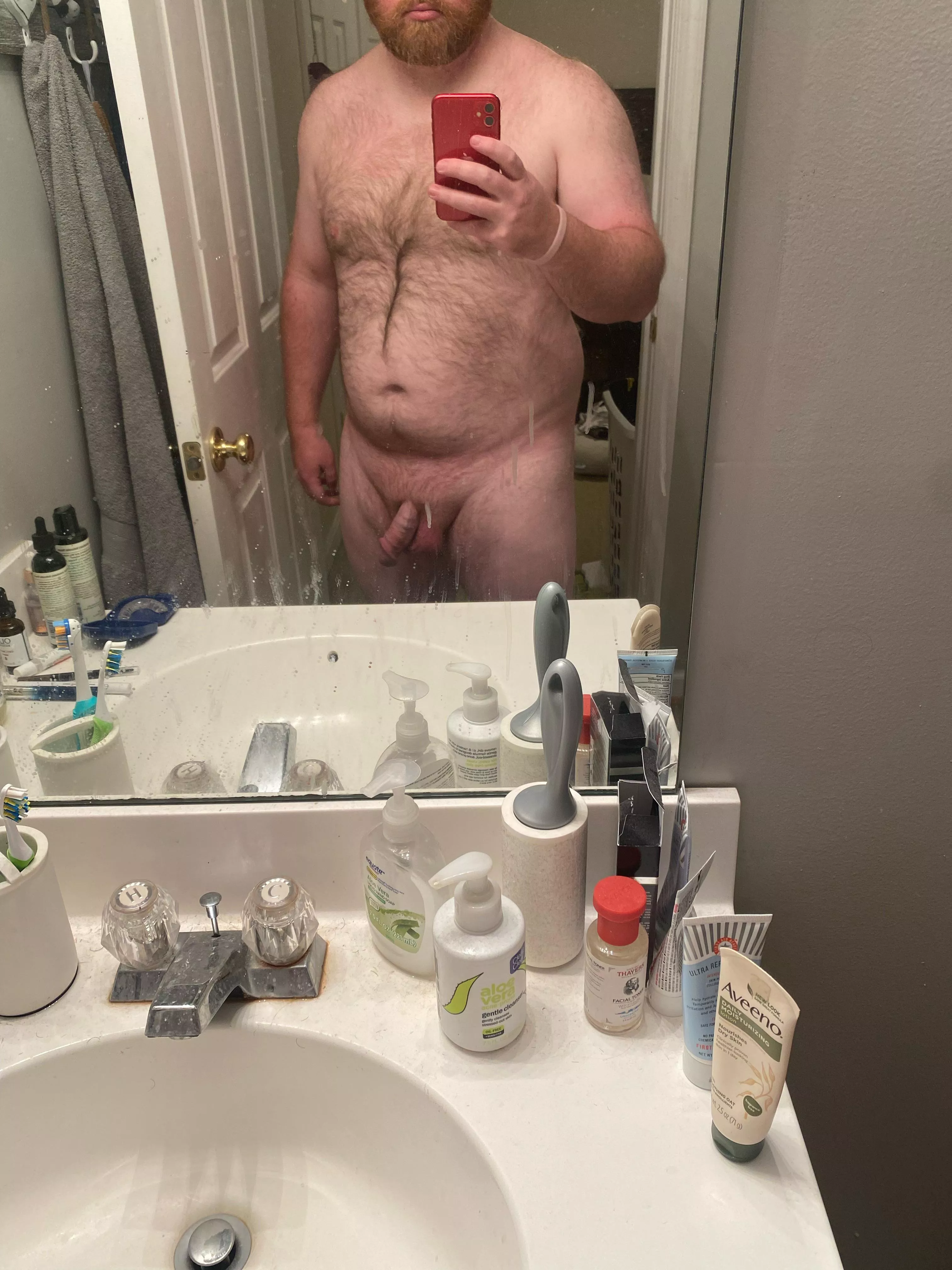 Chubby, drunk, and horny! (Ignore the messy mirror lol)