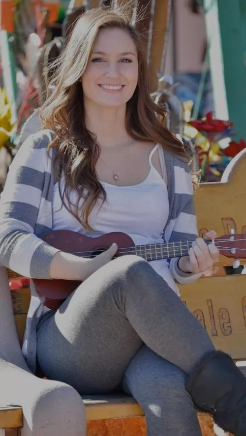 does anyone know the name of this girl???