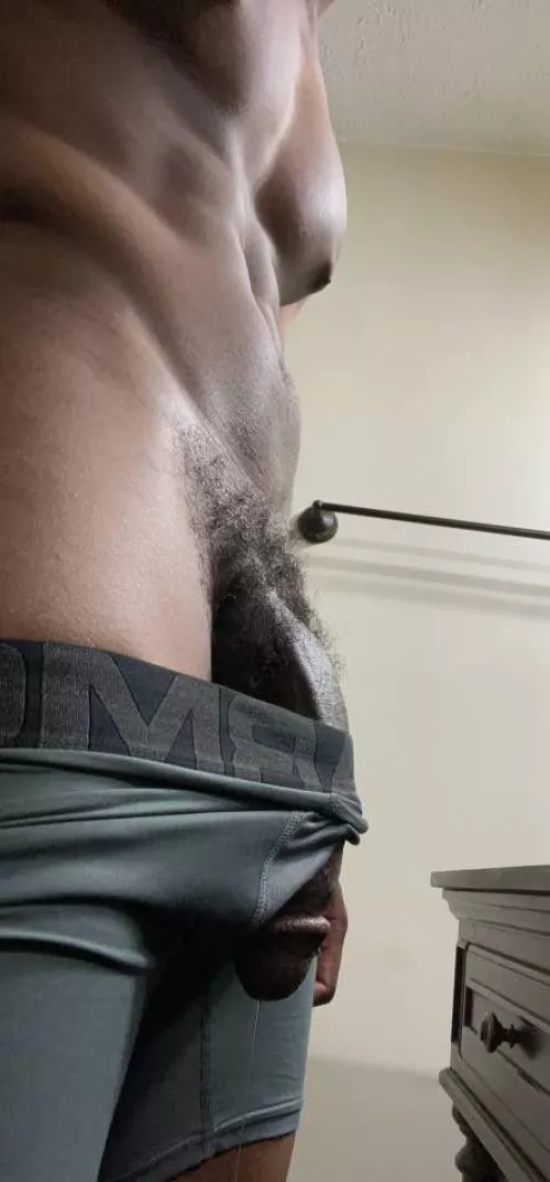 Feeling lazz so you have to shave my pubes before sucking my dick.