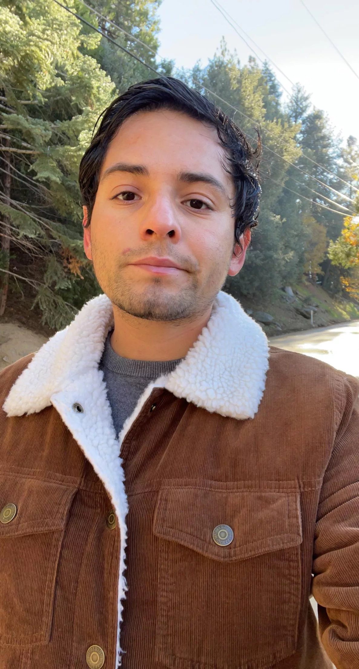 Freezing my butt in this 40 degree fall weather 🥶