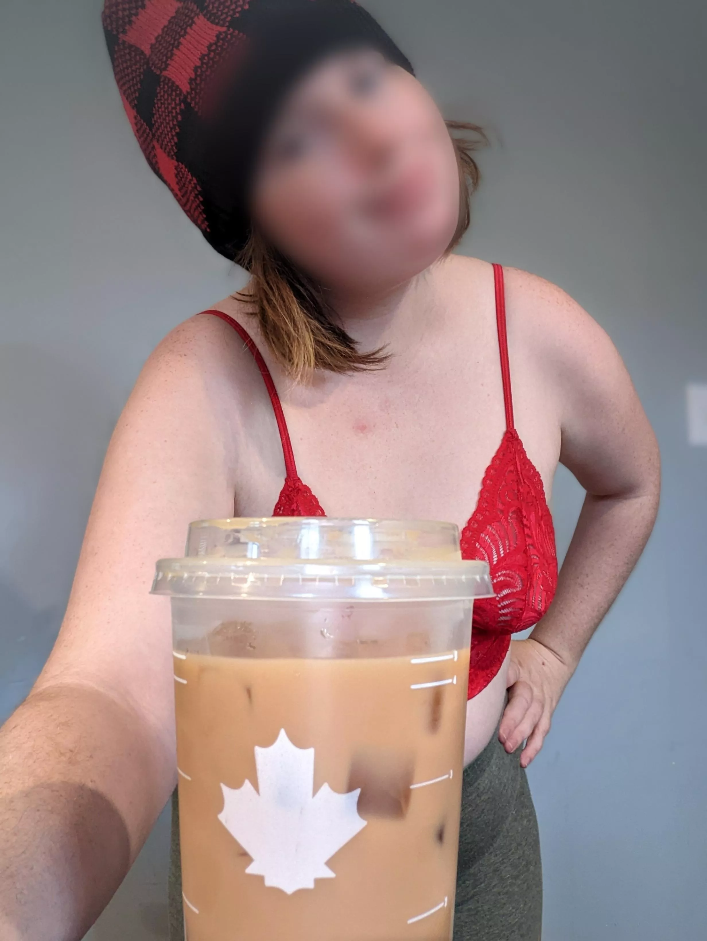 Gotta have the buffalo plaid toque. 🇨🇦 Coffee Attire