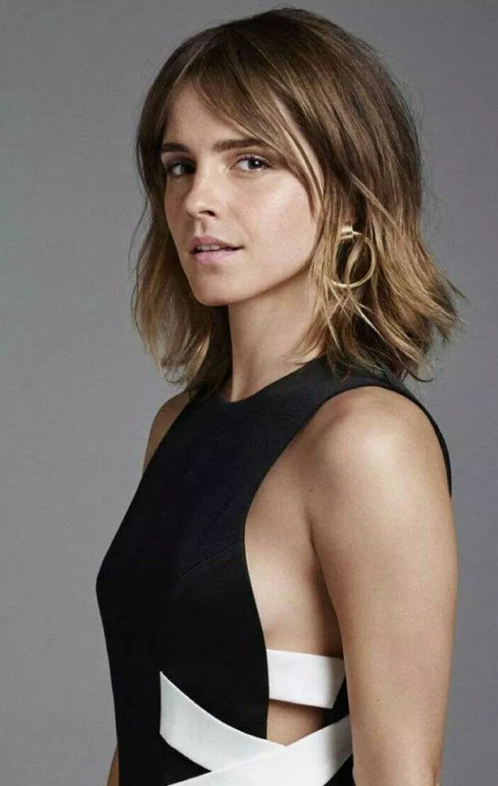Haven't seen Emma Watson on here for a good bit. I'm here to rectify that!