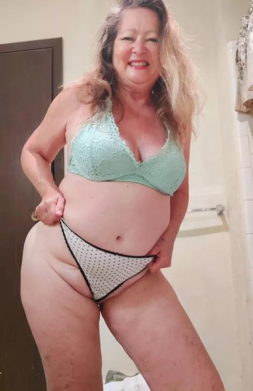 I have the curves you need tonight(f) 54