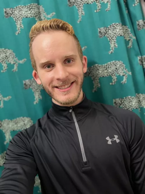 If I keep smiling the winter depression won’t set in. 🤞🏼 1st snow today