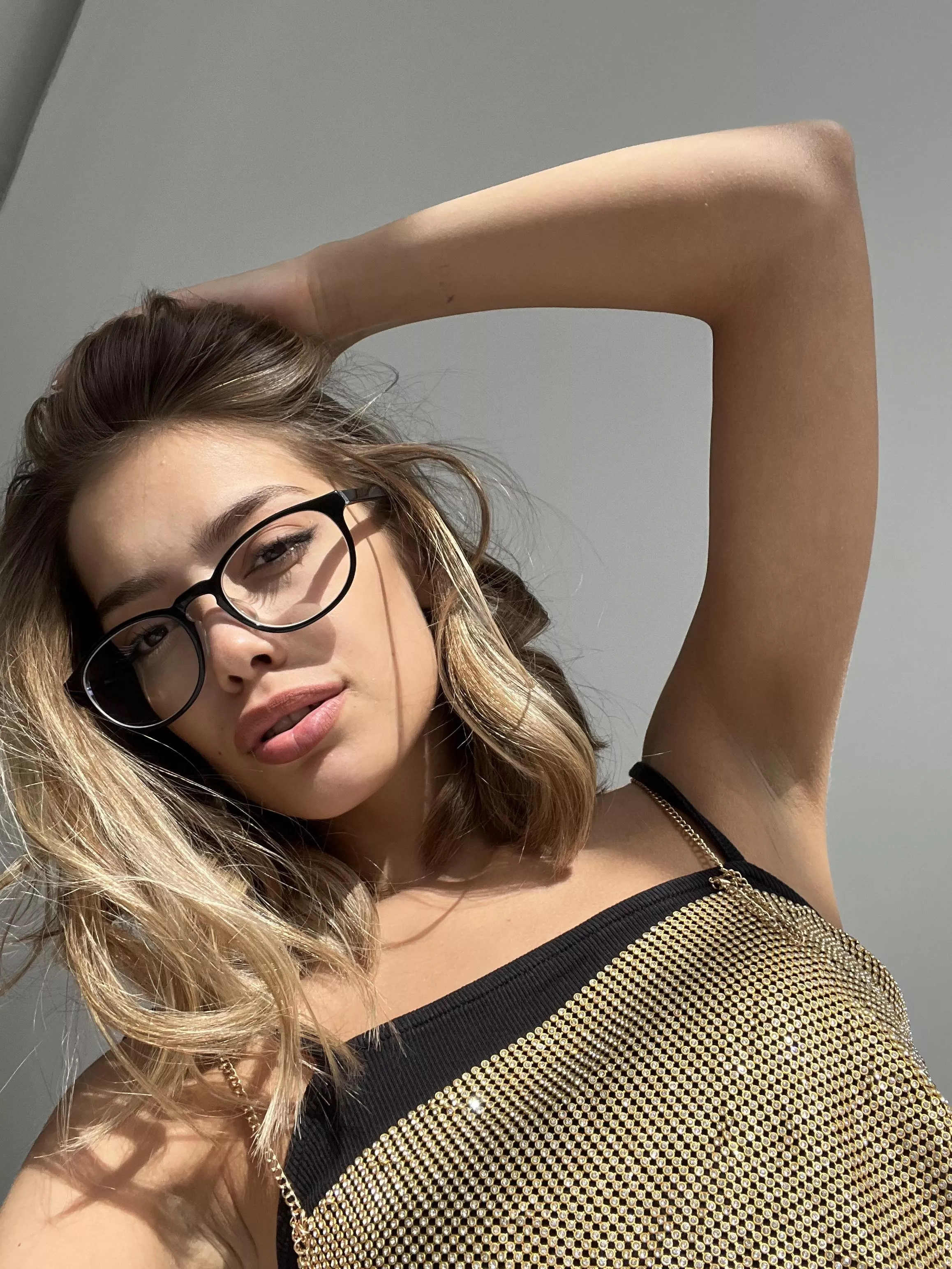 If you take my glasses off i wont see anything