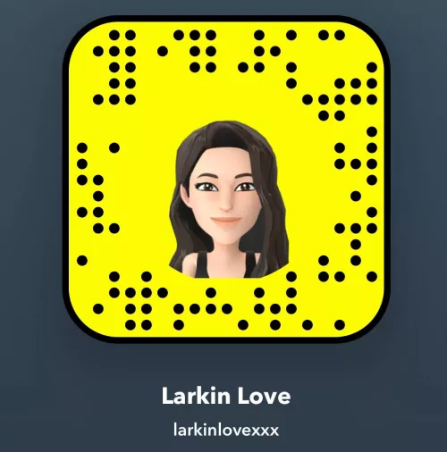 I’m bored and horny. Add me on my free snap. I could use the company. Username: larkinlovexxx