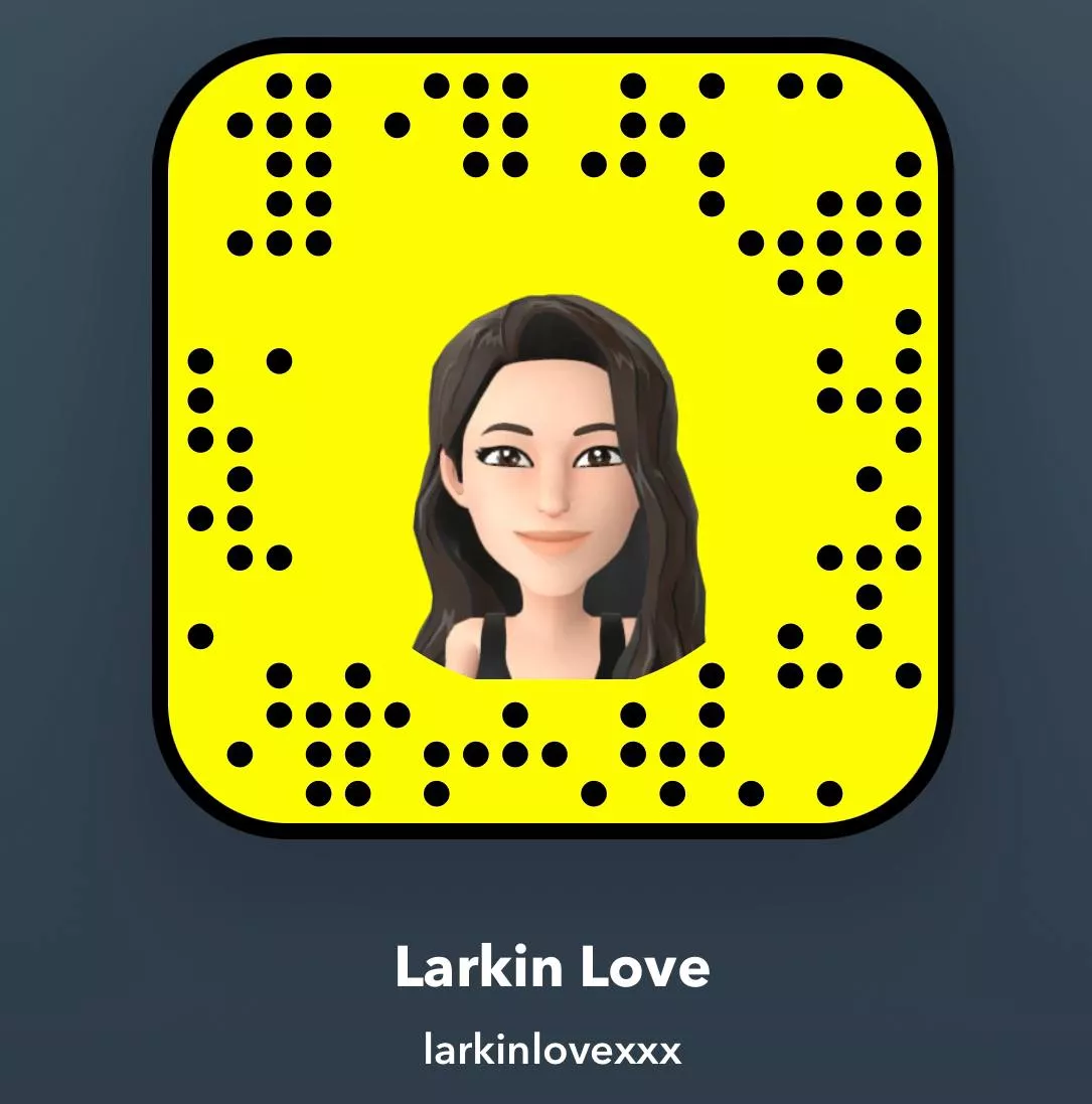 I’m bored and horny. Add me on my free snap. I could use the company. Username: larkinlovexxx