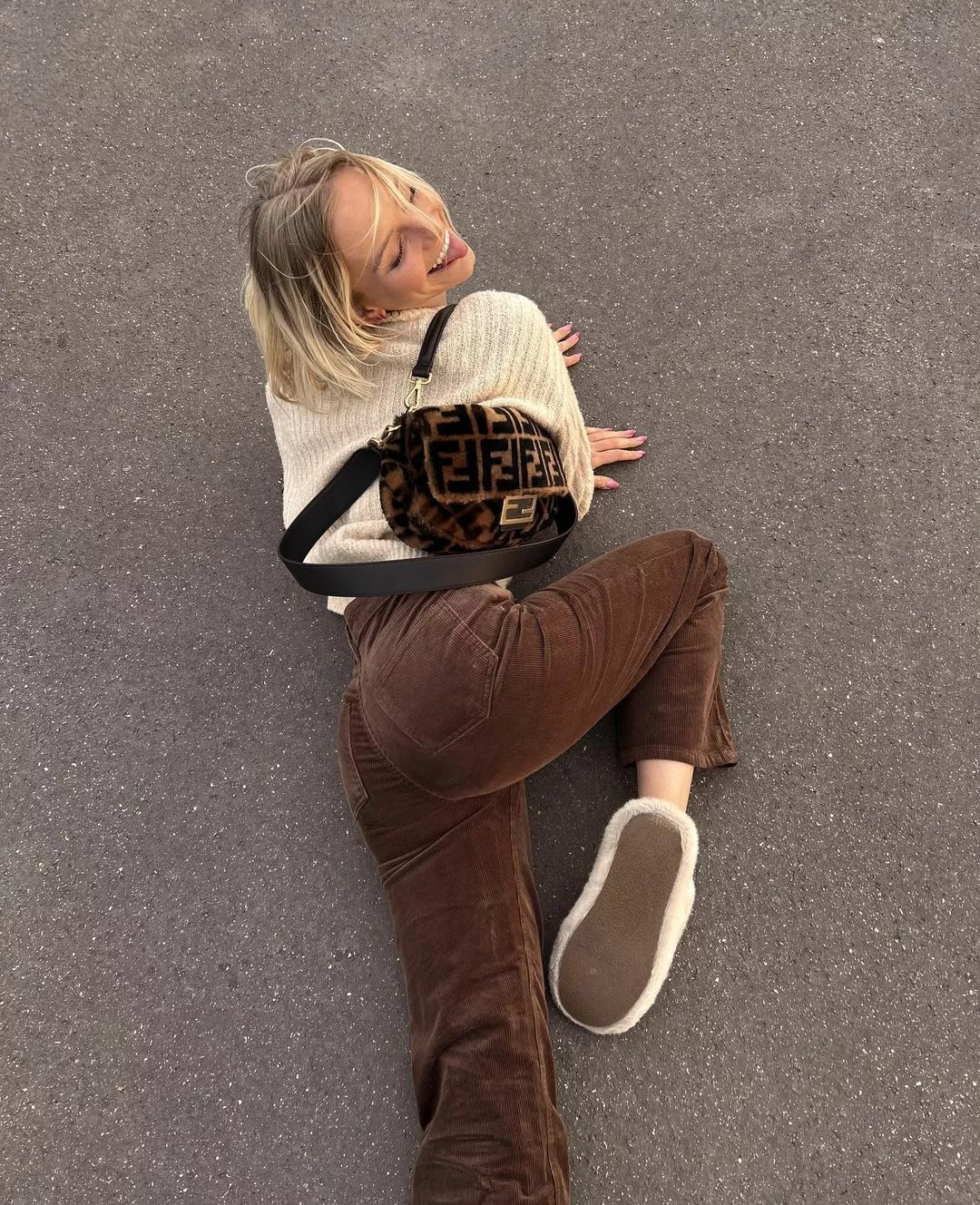 IRTR - She knows exactly what she's doing