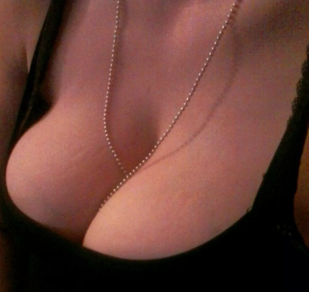 is my cleavage noticable?