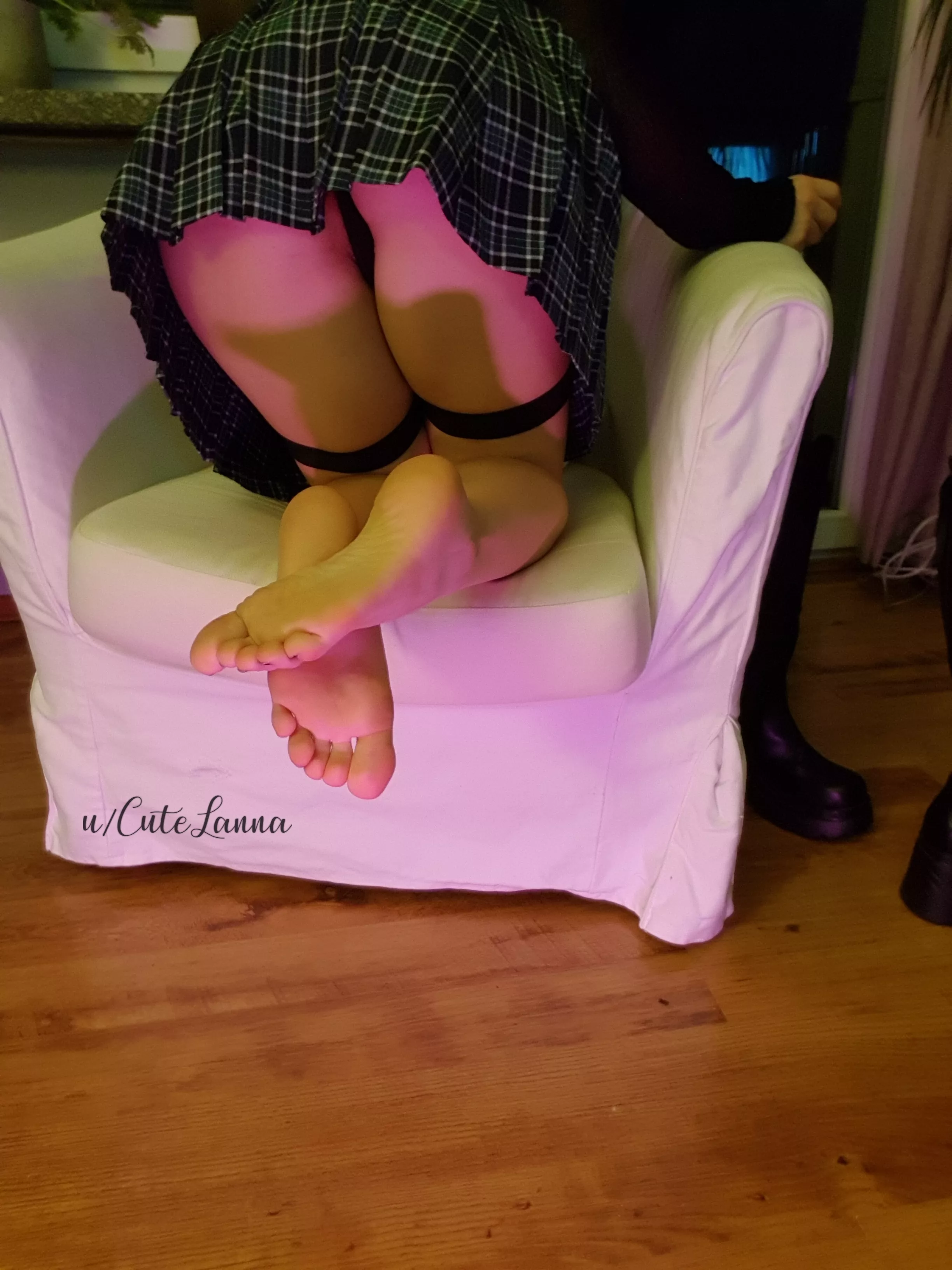 kneel and worship your favourite goth classmate