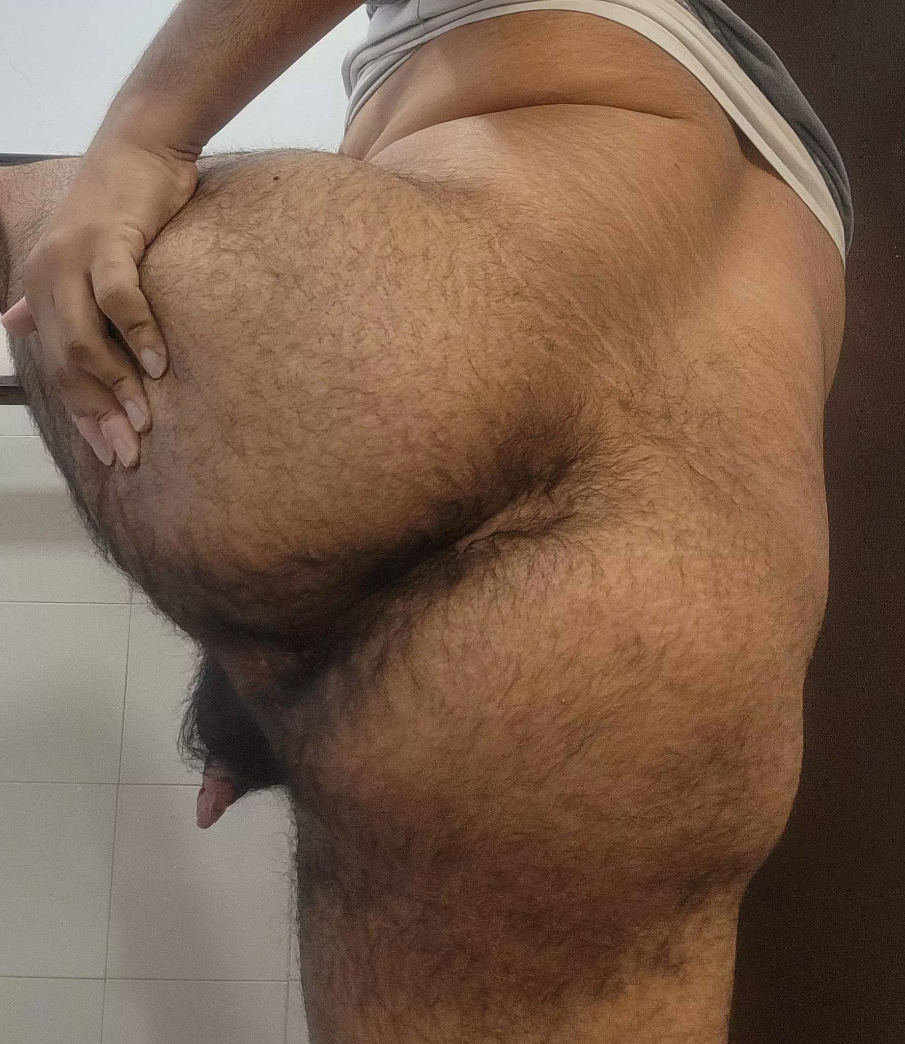 Like it, lick it Do it like la la la, oh yeah