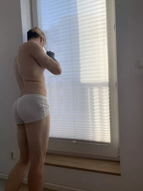 Looking for you, the white underwear is something else.