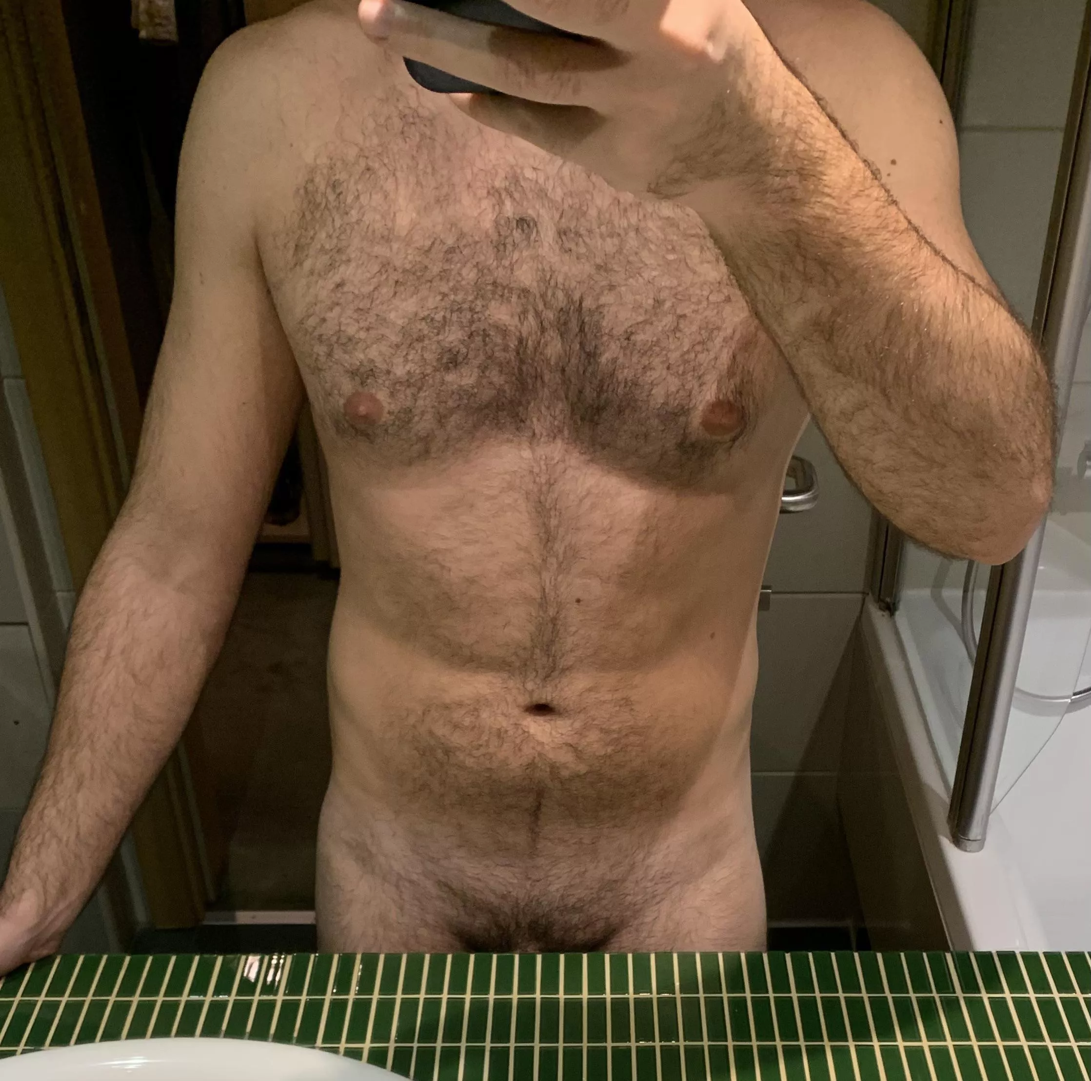 Meet me in the hotel room 🤤