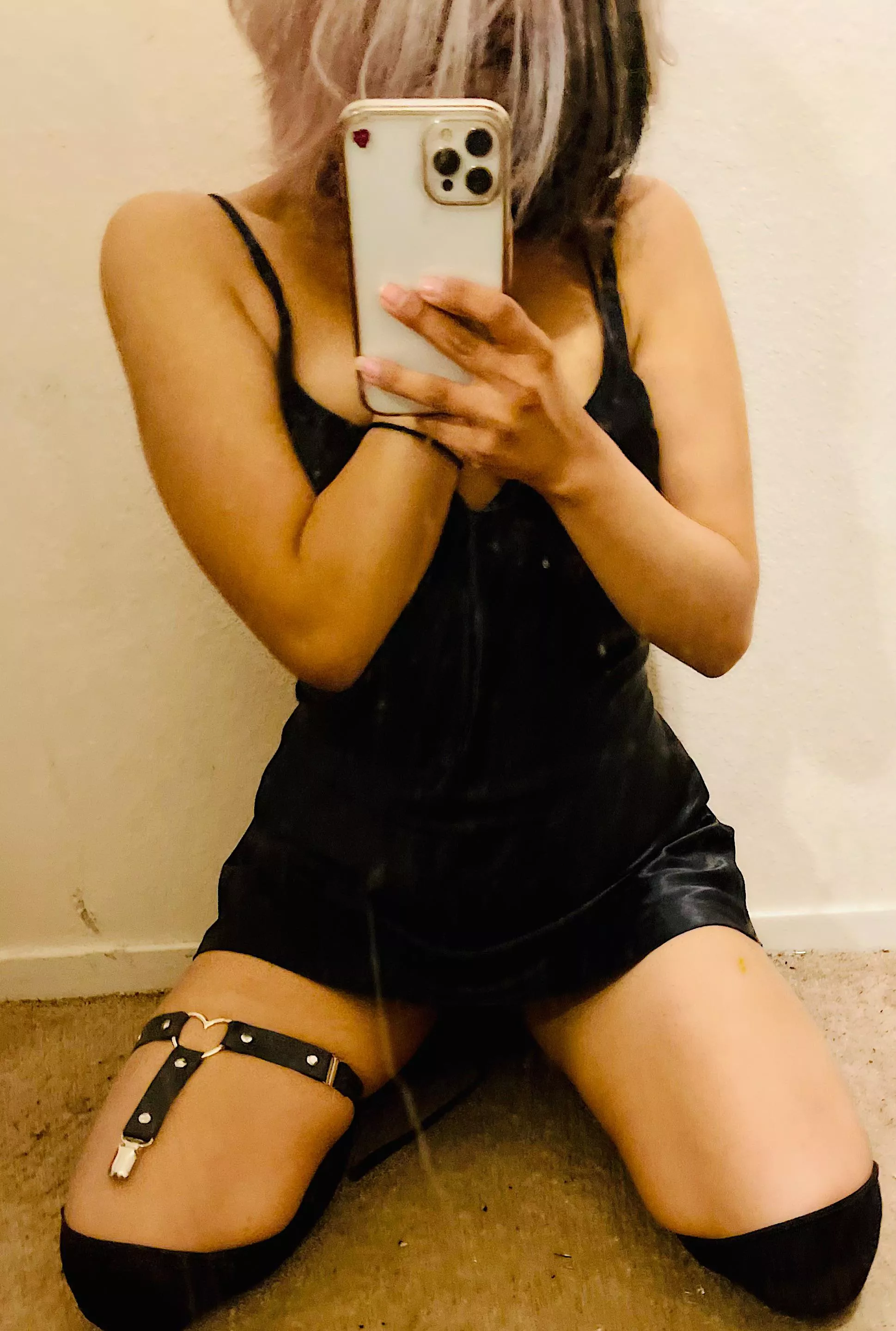 My date canceled on me. :( Would you go on a date with me?