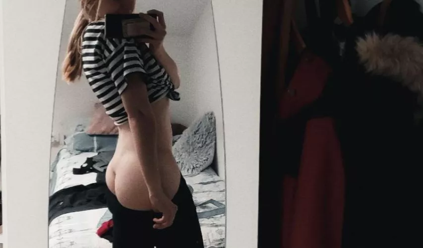 Oops, going on out with no panties