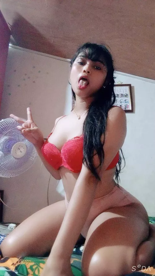 Pass or Play? Let's get naked and cum together babe.