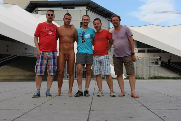 Real friends accept you no matter what you wear