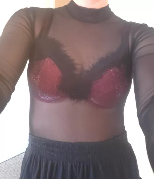 red hot thrift store outfit!