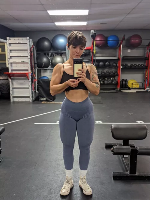 Sabrina Hayes (@ShayesieHayes)