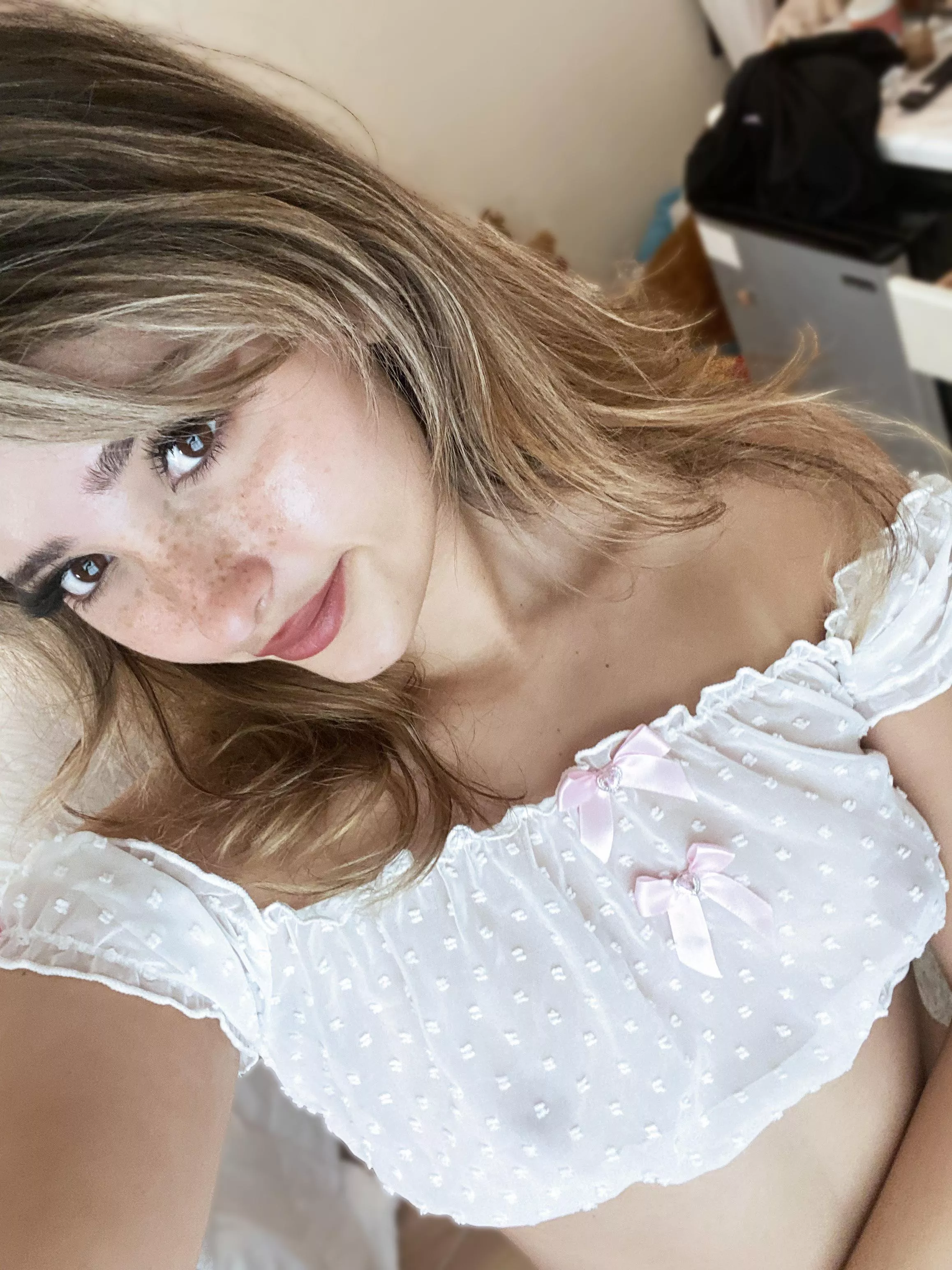 See through top…maybe I’ll wear it to class☺️💓