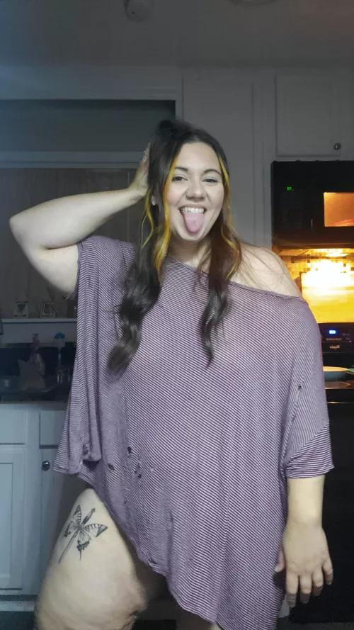 take a guess if I'm wearing anything underneath 😉