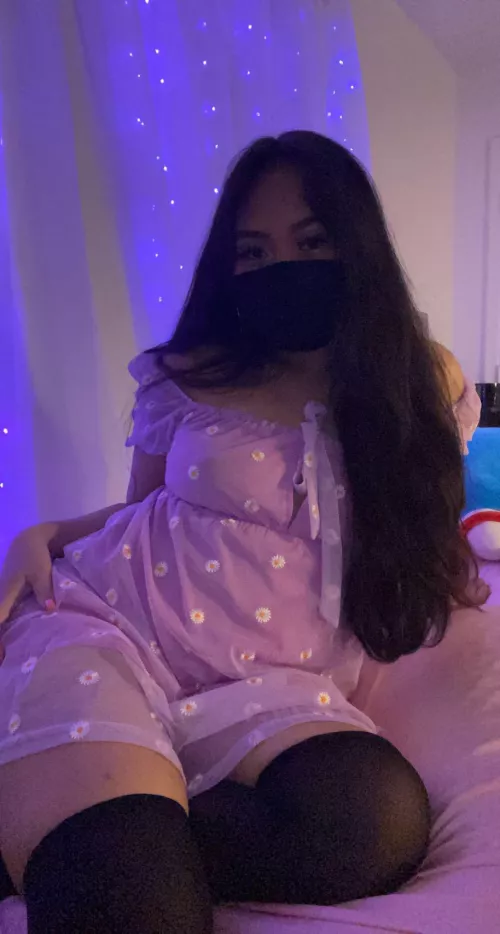 Thought my outfit was cute 💜😇