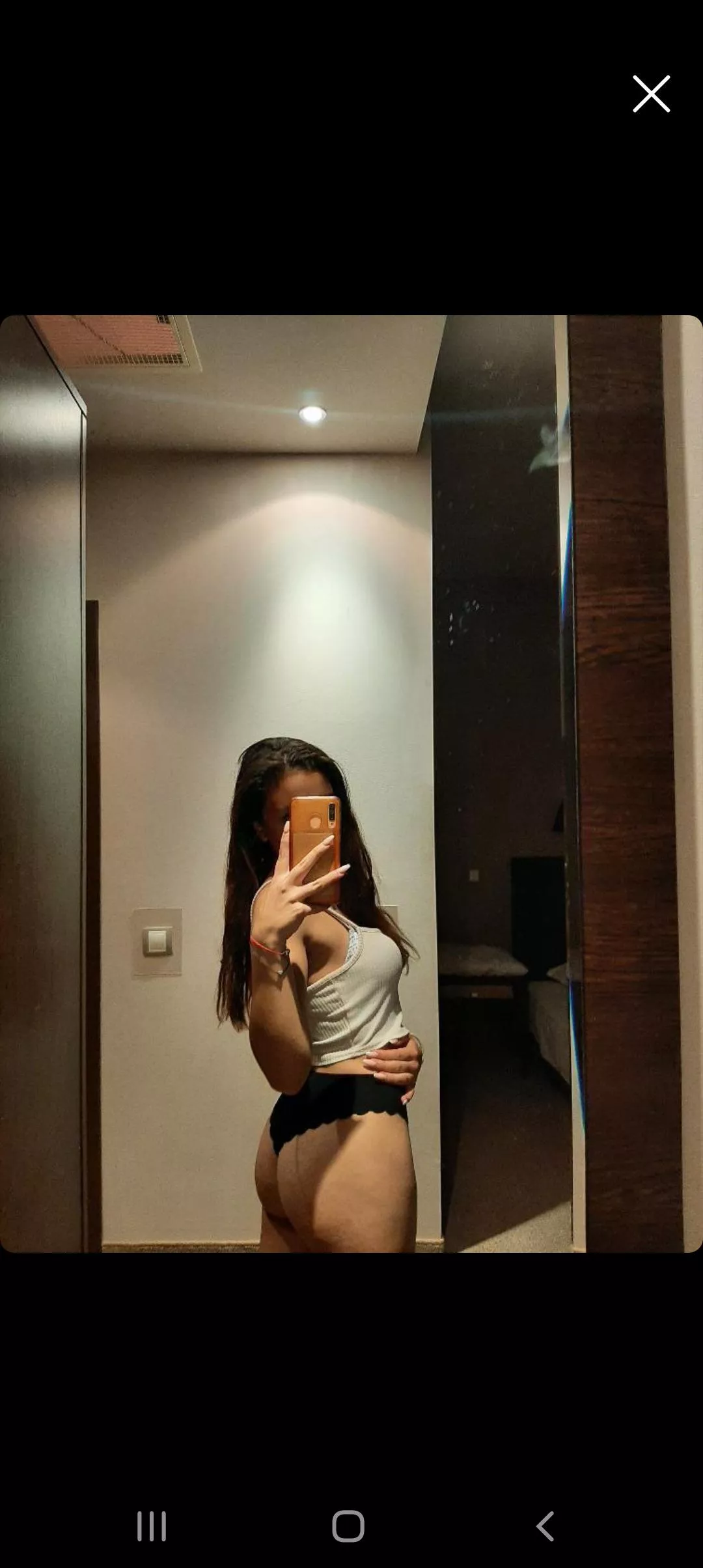 u wanna tap that booty?