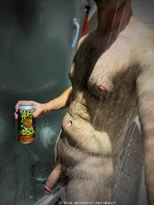 Wanna join [m]e for a hot shower and cold pumpkin brew 🎃