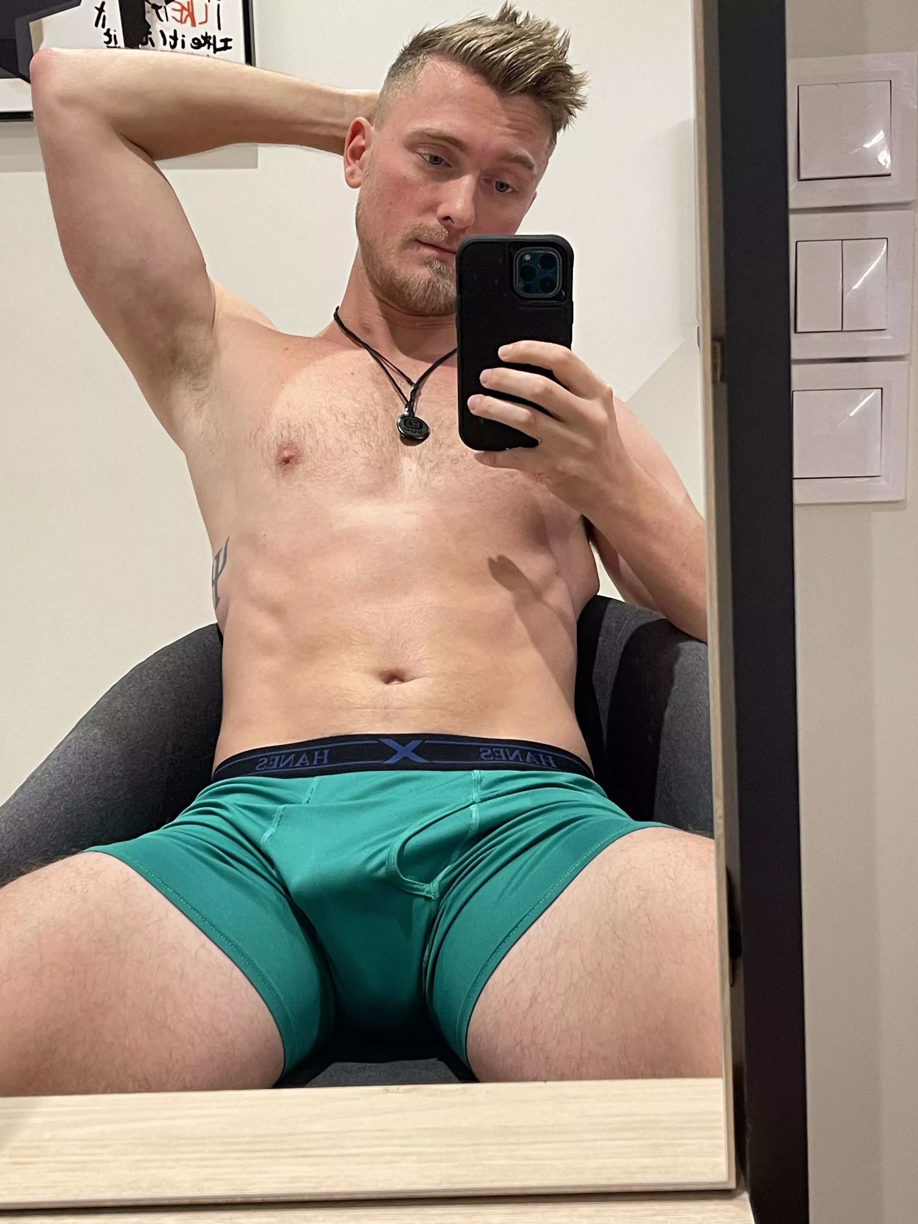 Want to see me take it off?