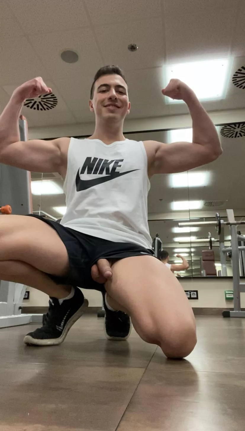 Would you be my gym buddy?