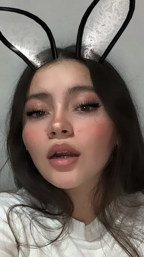 Your Bunny Girl 🐰🤍