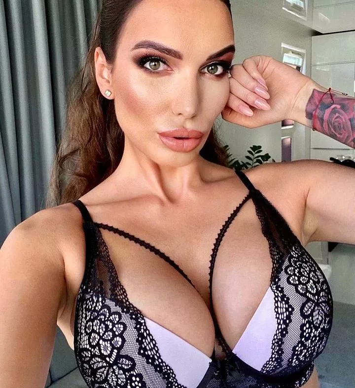 1 upv=3 pics in your dm 1 comment=surprise