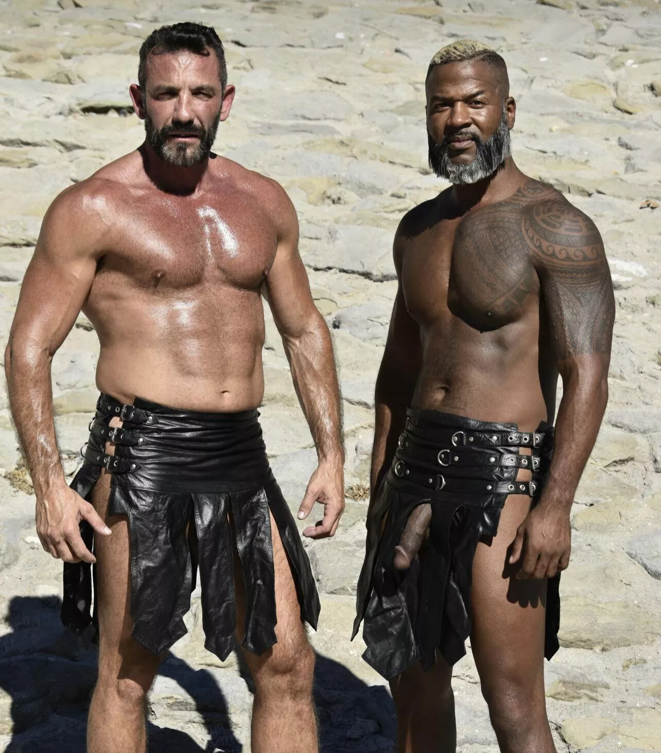 2 daddys (40s) and a baby’s arm 😏