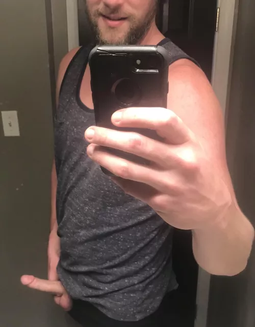 6’6 and willing to let you practice climbing