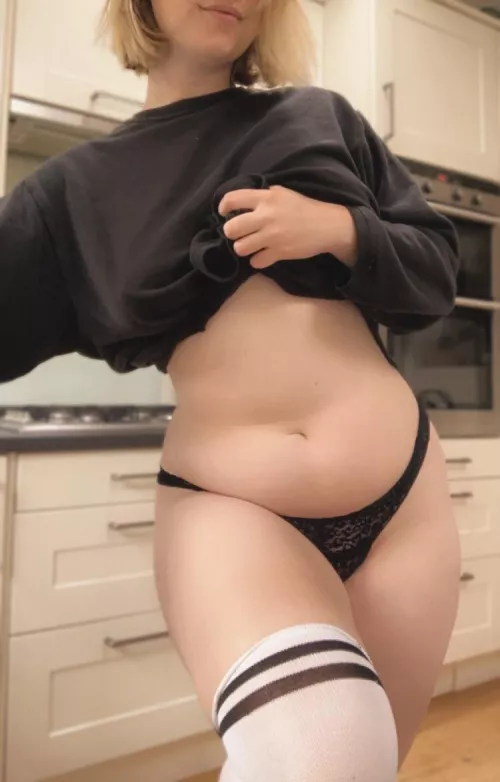 A pic to help start your week off right [img]