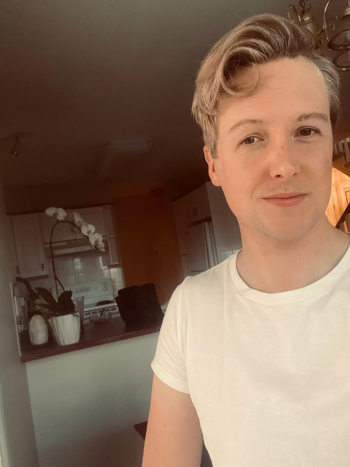 Actual real life gay Elsa 🧊 from Iceland 😊