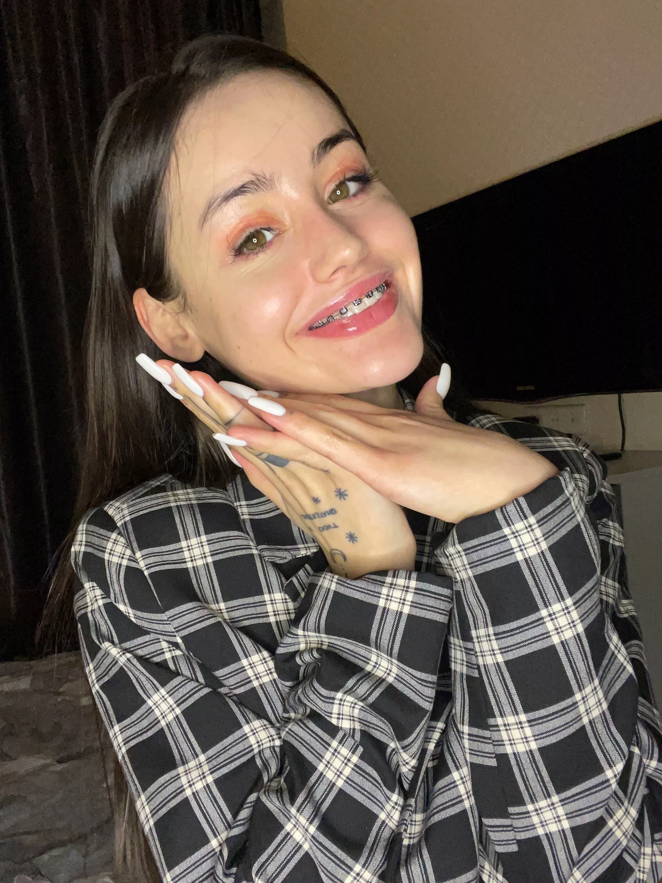 Are you into cute girls with braces?