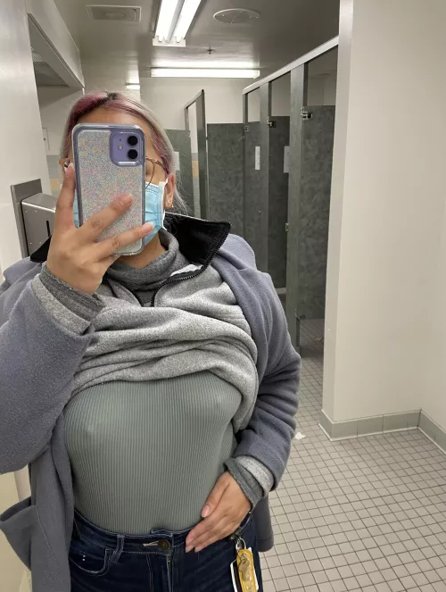 Awkward hand placement ftw