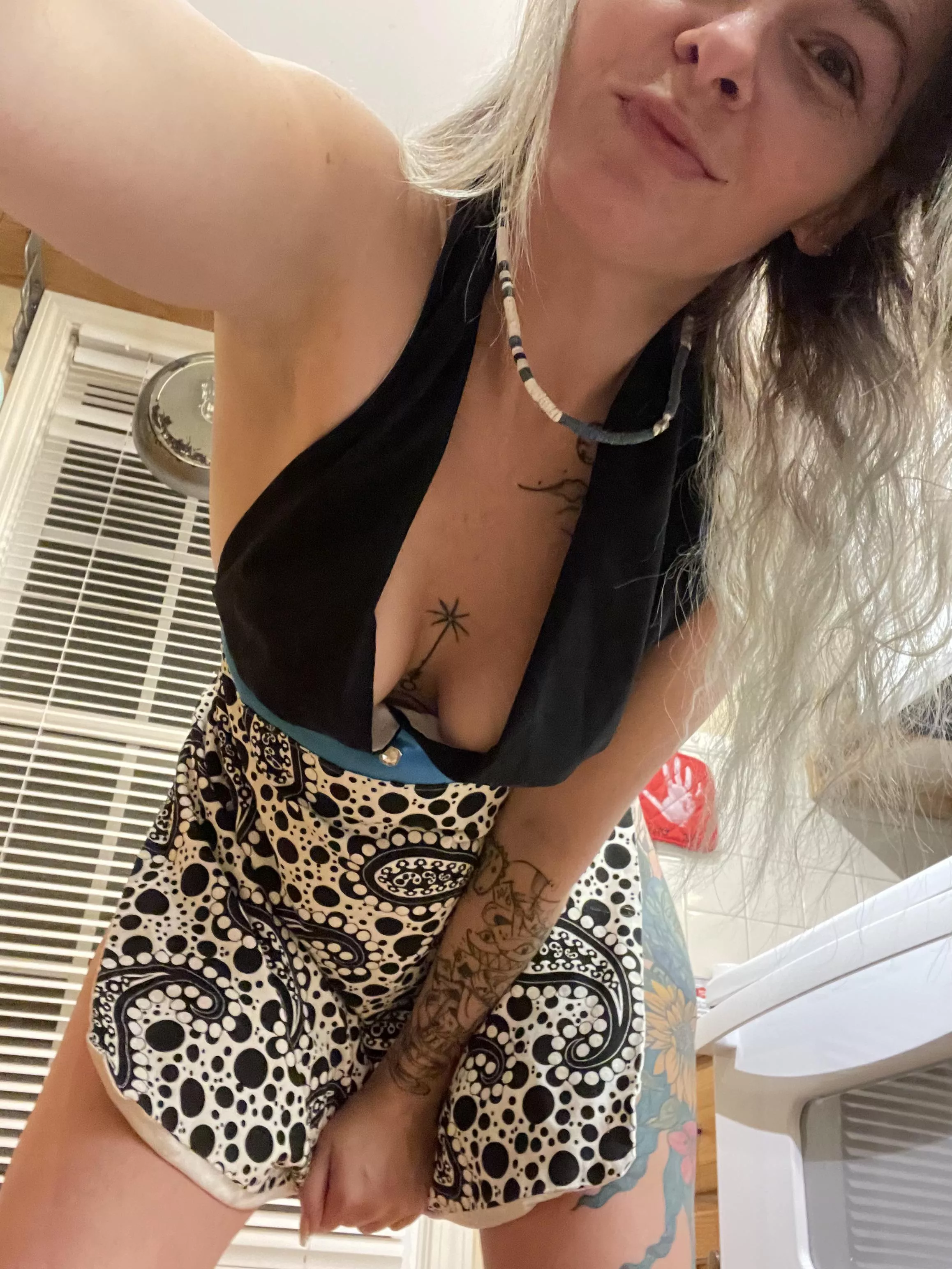 Bakin cookies 🍪 milf and cookies anyone😘