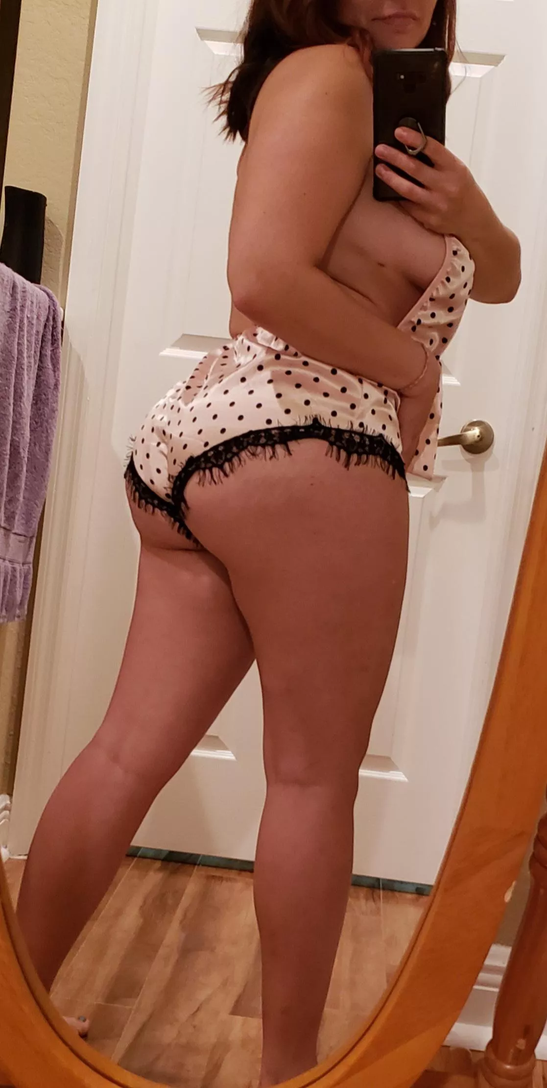 Buenas noches y que descansen bastante para empezar el Lunes. 😴