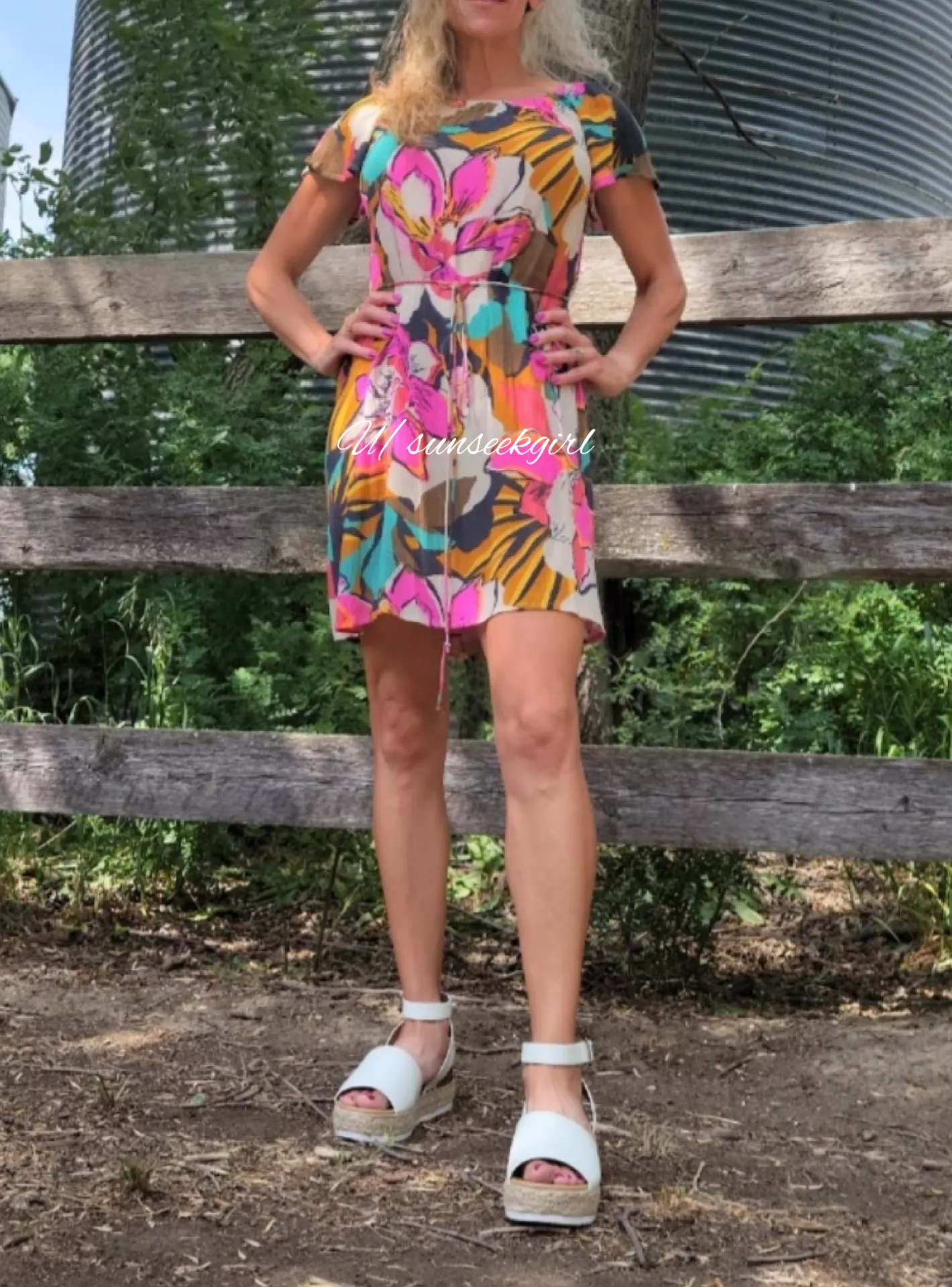 Come lift up my dress.