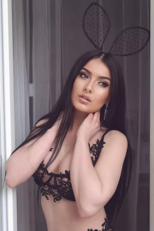 Cum to love me a little 🐰