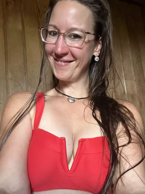 Glasses are getting hot in the sauna 🥵