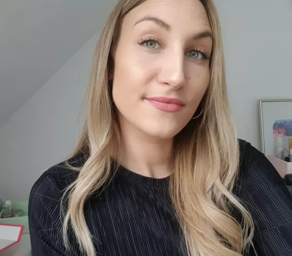 happy monday ...and hey there ! f30