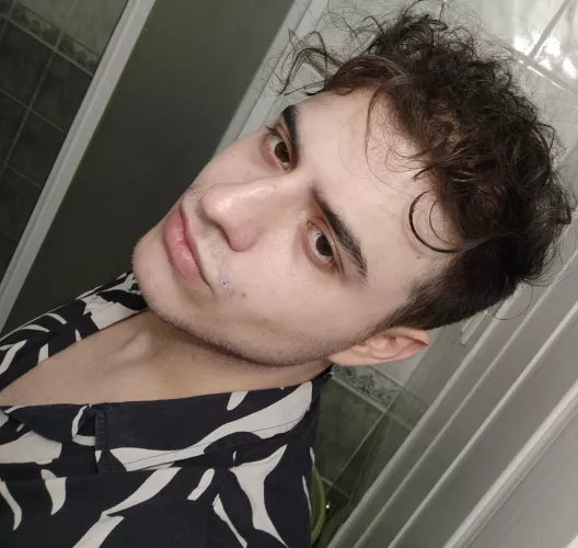 Hey! I'm looking for some online friends to chat and play some games. Discord; Sisyphus#7720