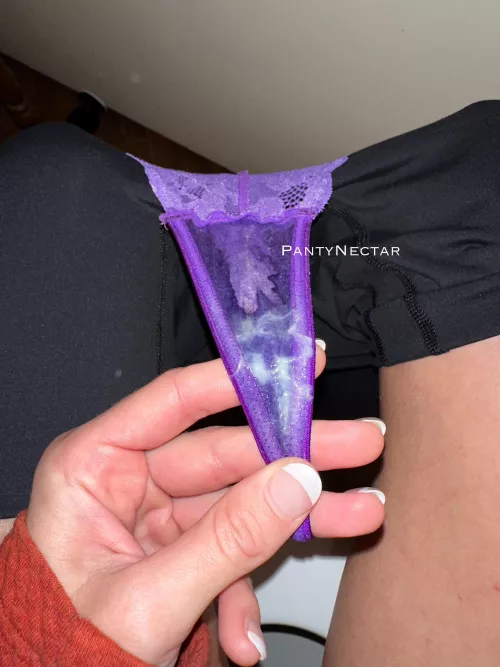 Horny slut panties [image]